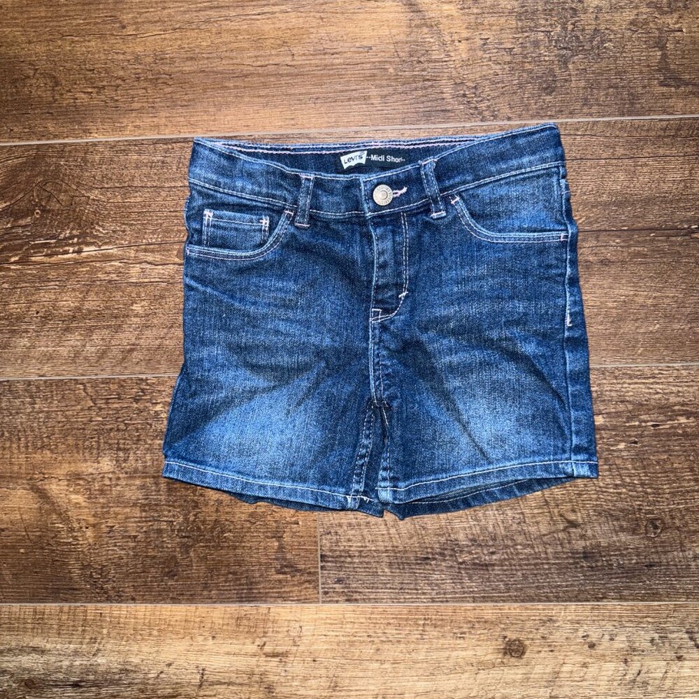Girl's Levi's Midi Short Size 6
